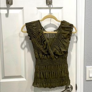 Frill trim olive green top